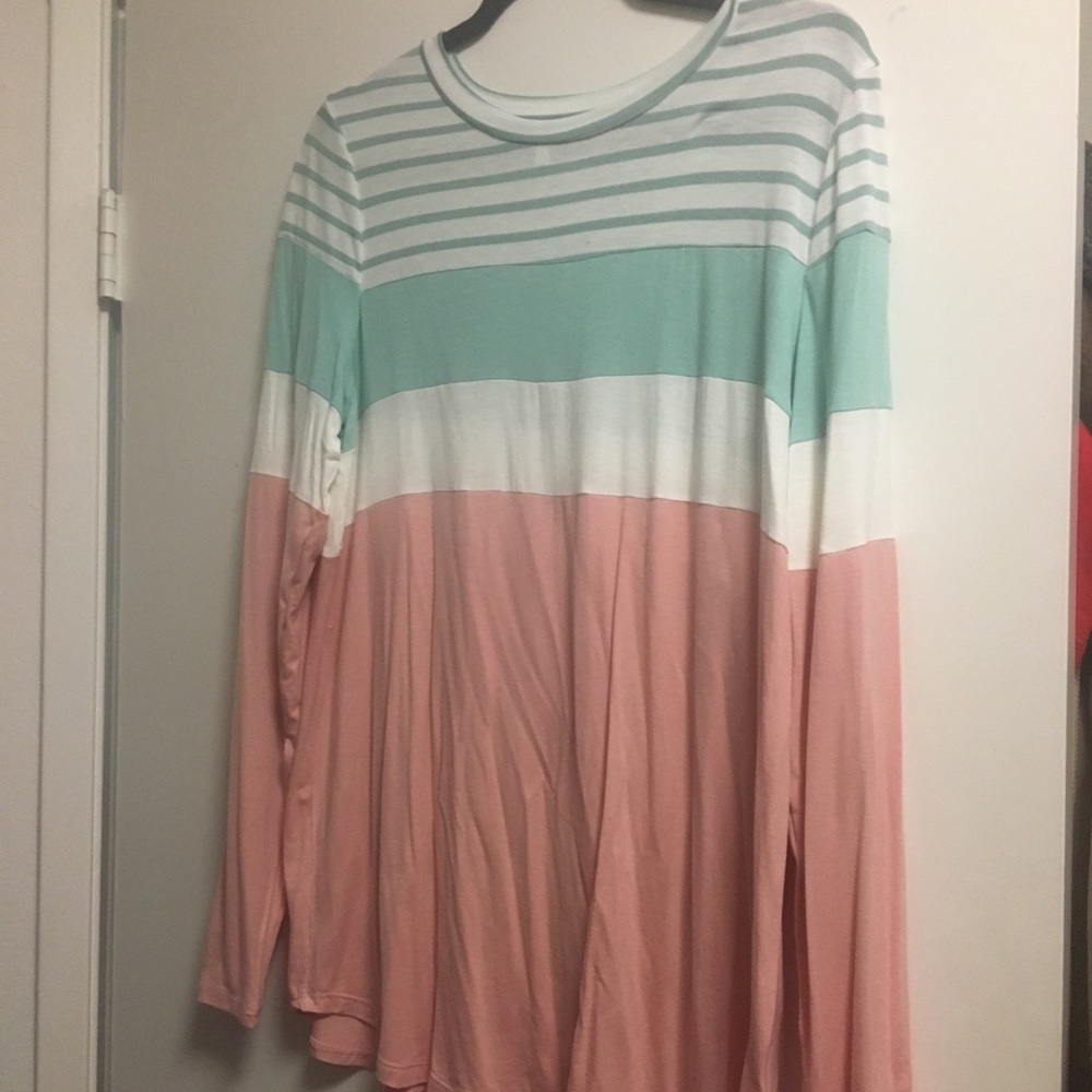 Brand new medium long sleeve top